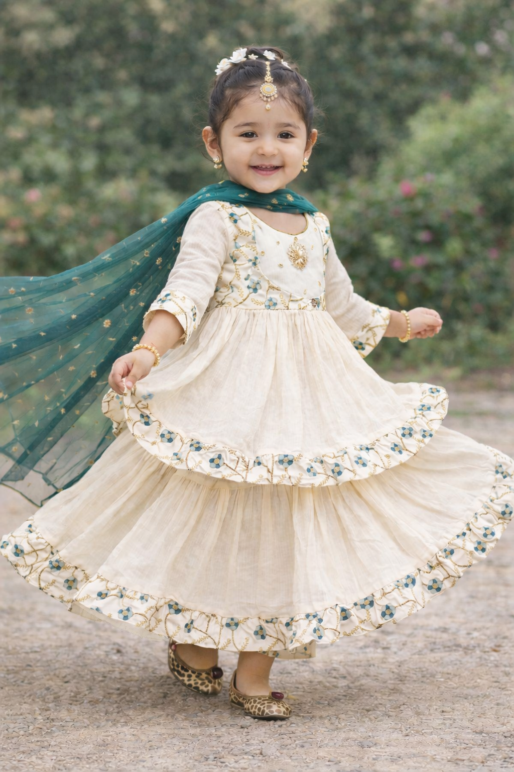 Girls 3 piece sharara Kurti set